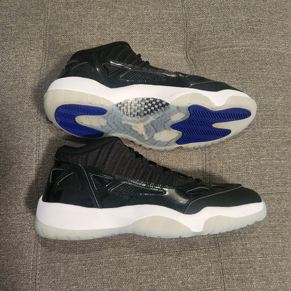 Jordan 11 Retro Low Ie - image 6